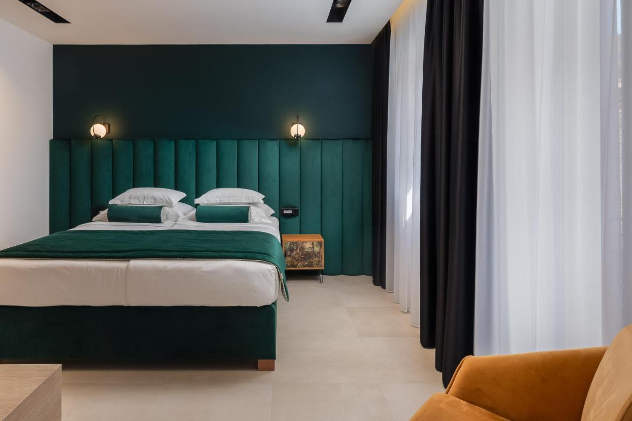 Luxury Rooms Unicus I, Ii, IV สปลิท ภายนอก รูปภาพ