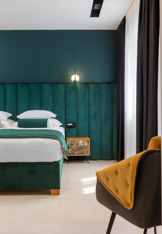 Luxury Rooms Unicus I, Ii, IV สปลิท ภายนอก รูปภาพ